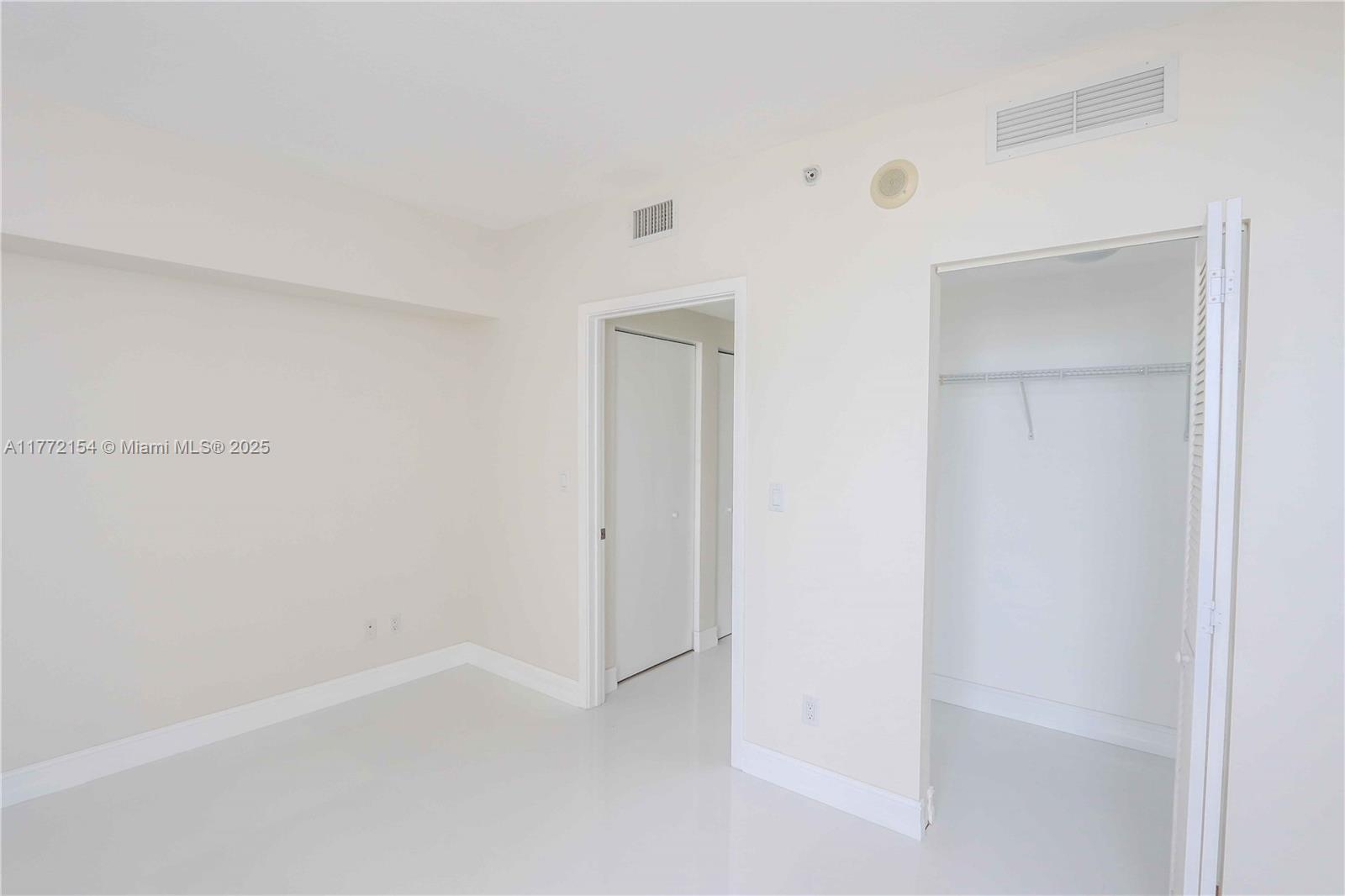 325 S Biscayne Blvd #1922, Miami FL 33131