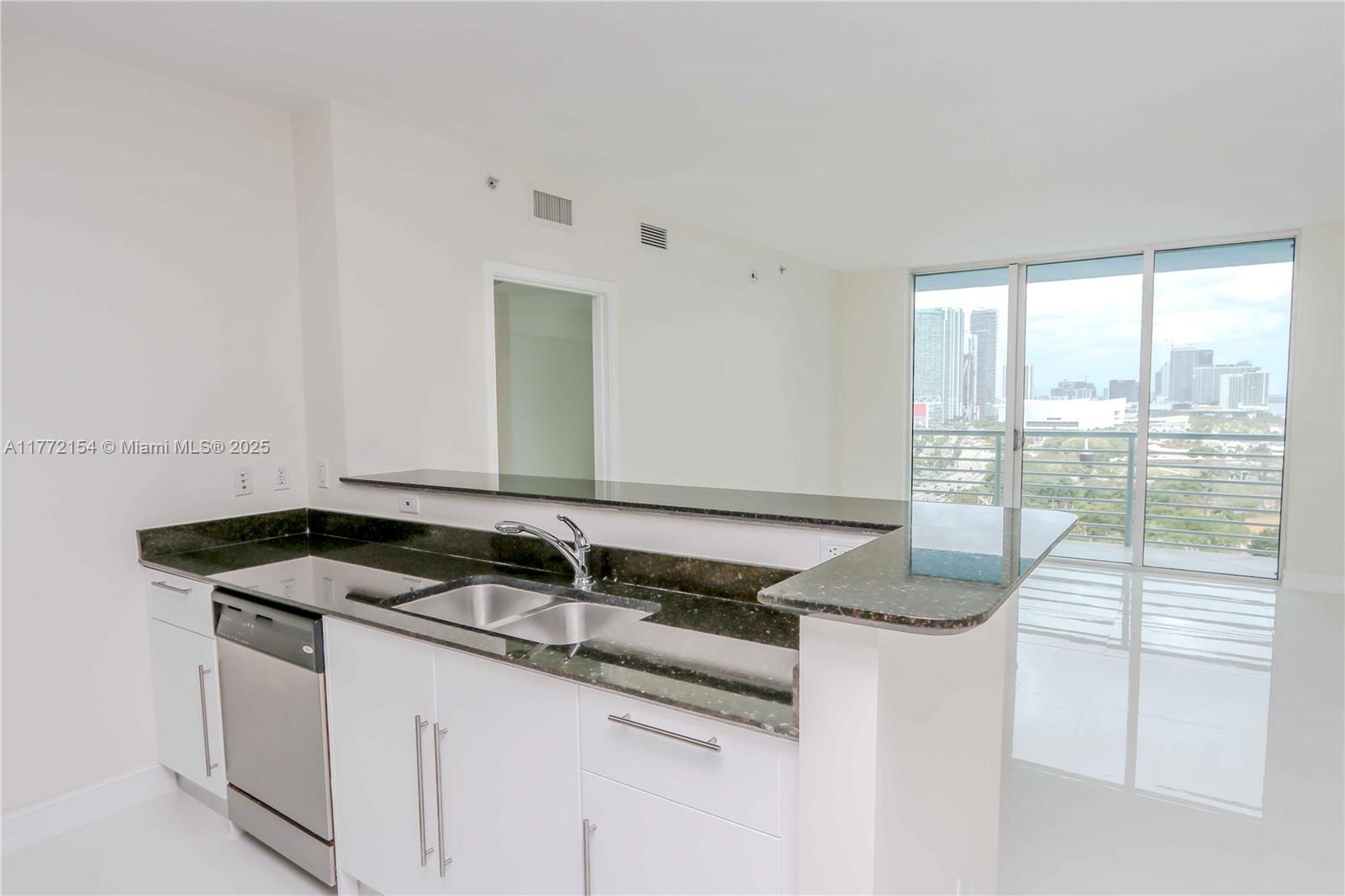 325 S Biscayne Blvd #1922, Miami FL 33131