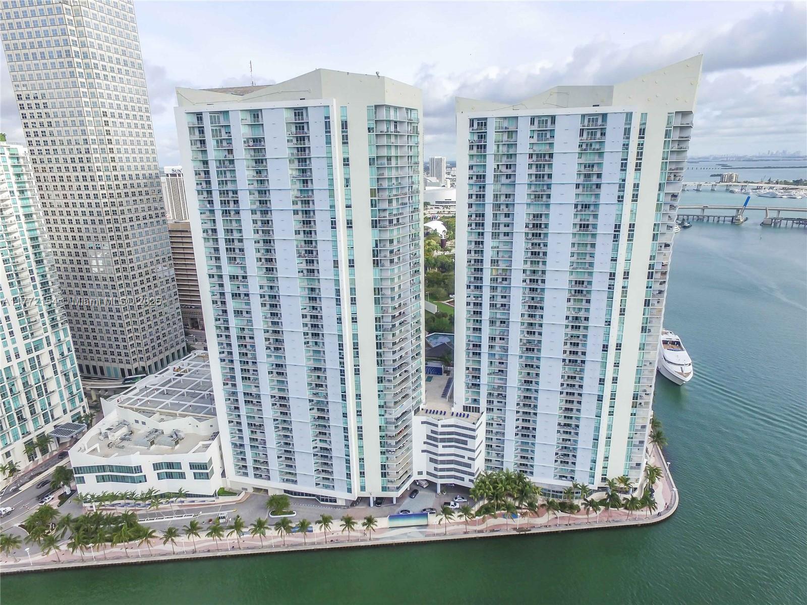 325 S Biscayne Blvd #1922, Miami FL 33131