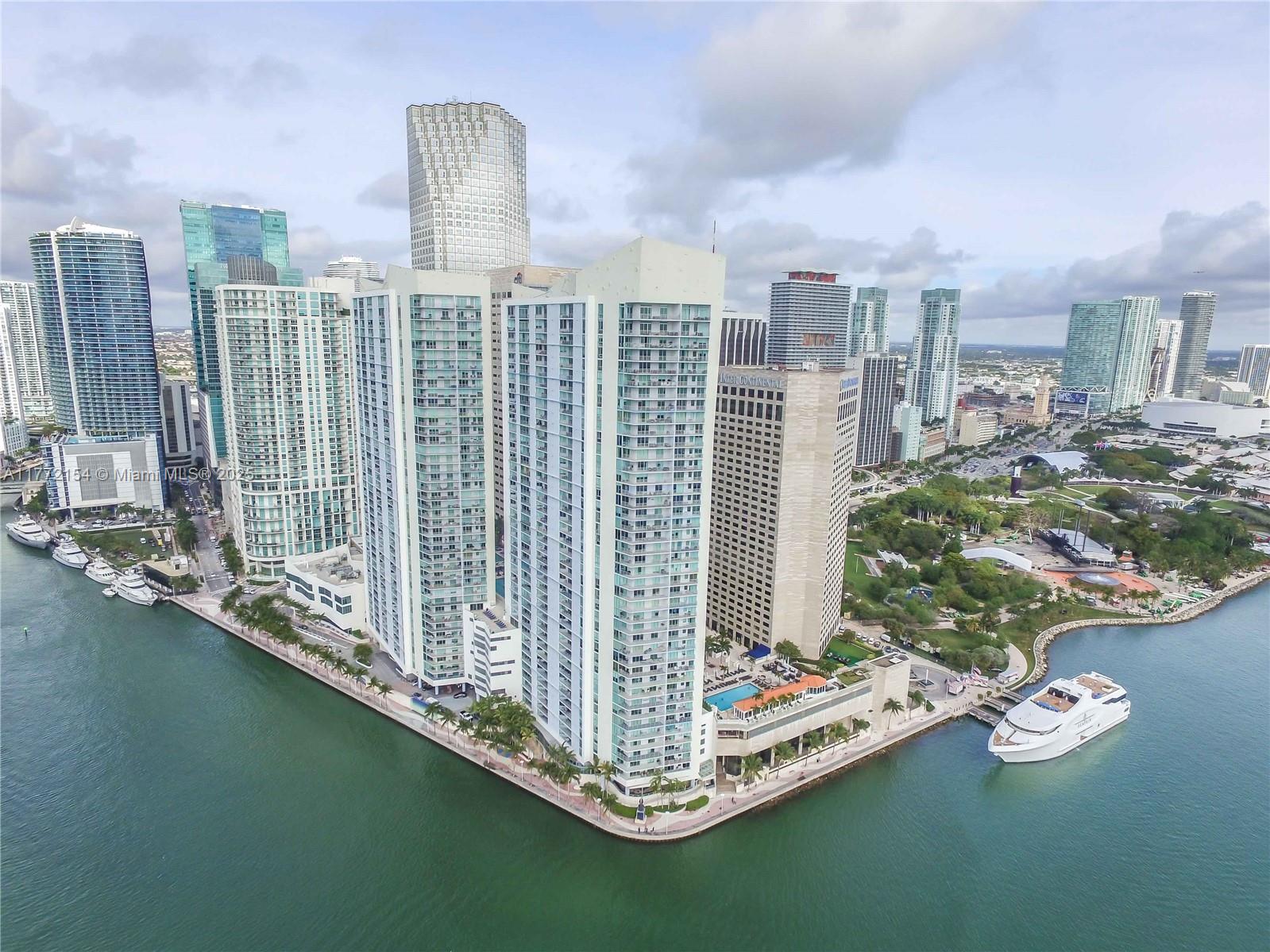 325 S Biscayne Blvd #1922, Miami FL 33131
