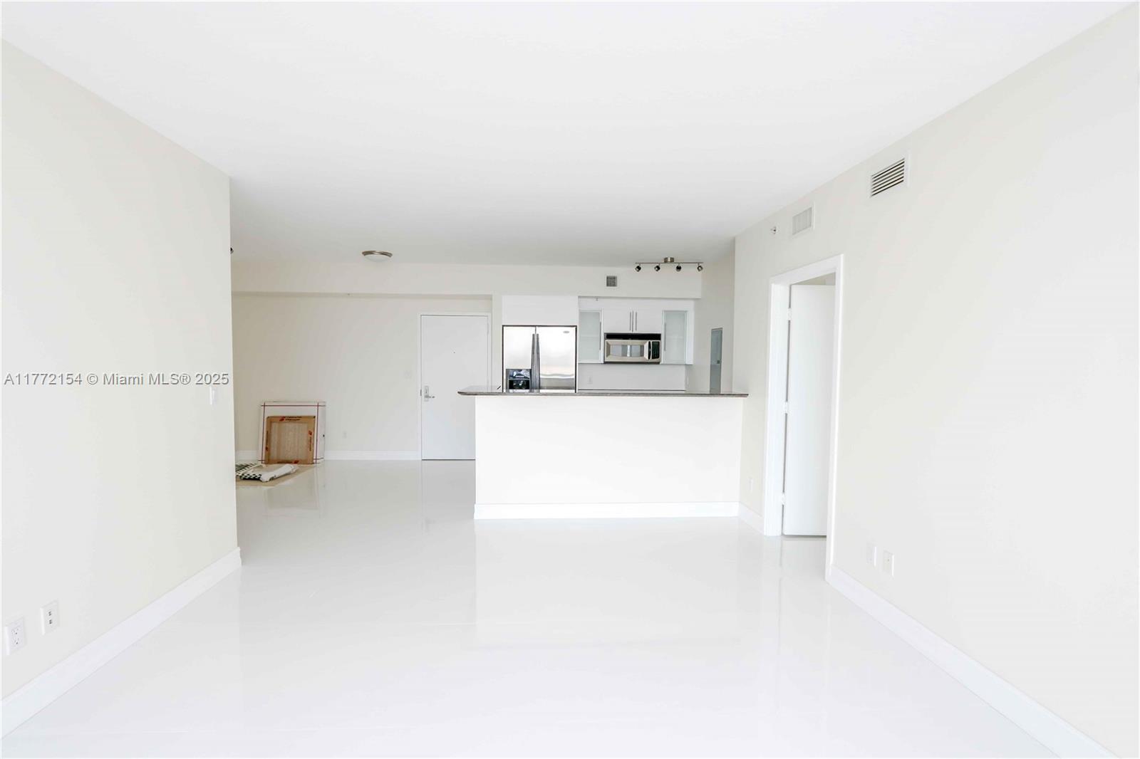 325 S Biscayne Blvd #1922, Miami FL 33131