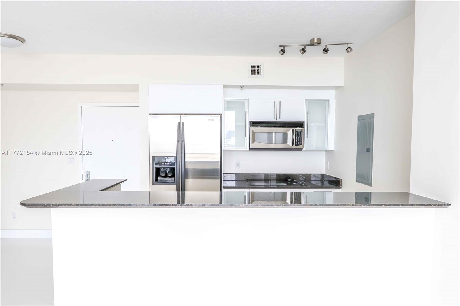 325 S Biscayne Blvd #1922, Miami FL 33131