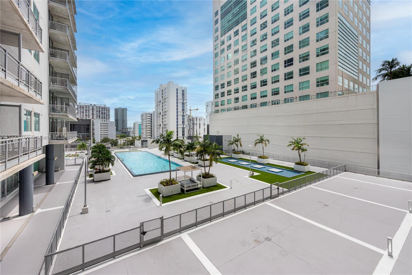 690 SW 1st CT #1034, Miami FL 33130
