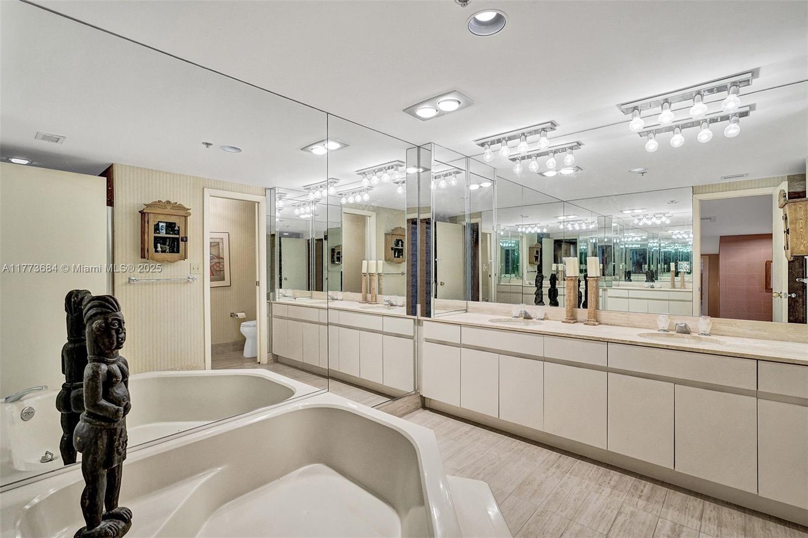 10175 Collins Ave #404, Bal Harbour, Florida image 37