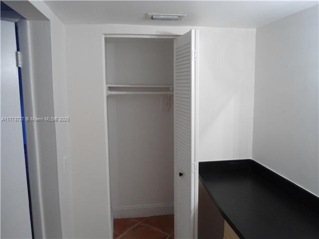 1801 S Treasure Dr #214, North Bay Village, Florida image 12