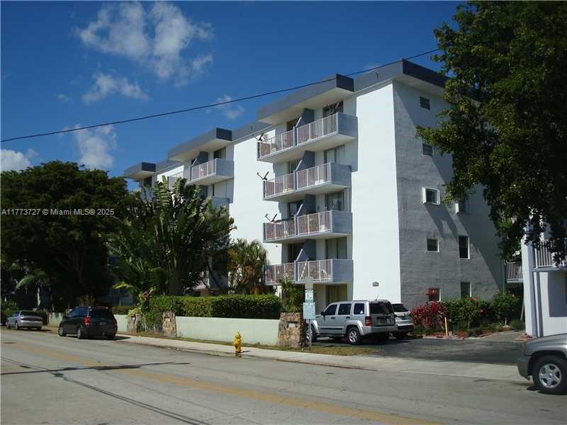 1801 S Treasure Dr #214, North Bay Village, Florida image 33