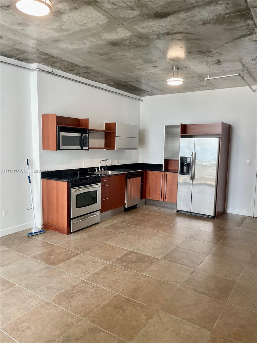 690 SW 1st Ct #1930, Miami FL 33130