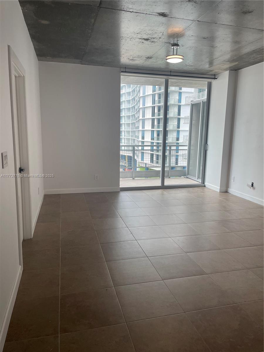 690 SW 1st Ct #1930, Miami FL 33130