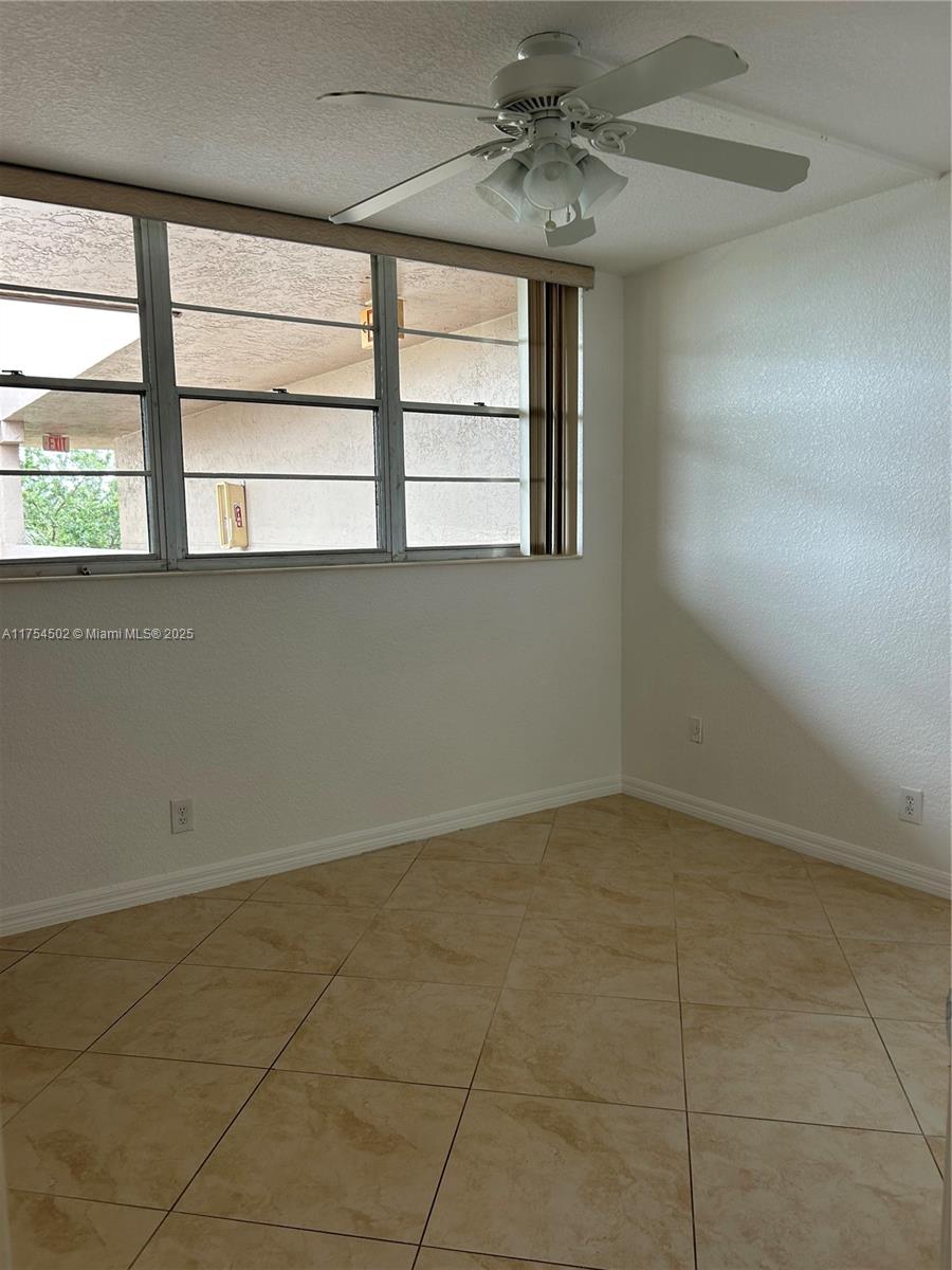 1920 Sabal Palm Dr #402, Davie, Florida image 29