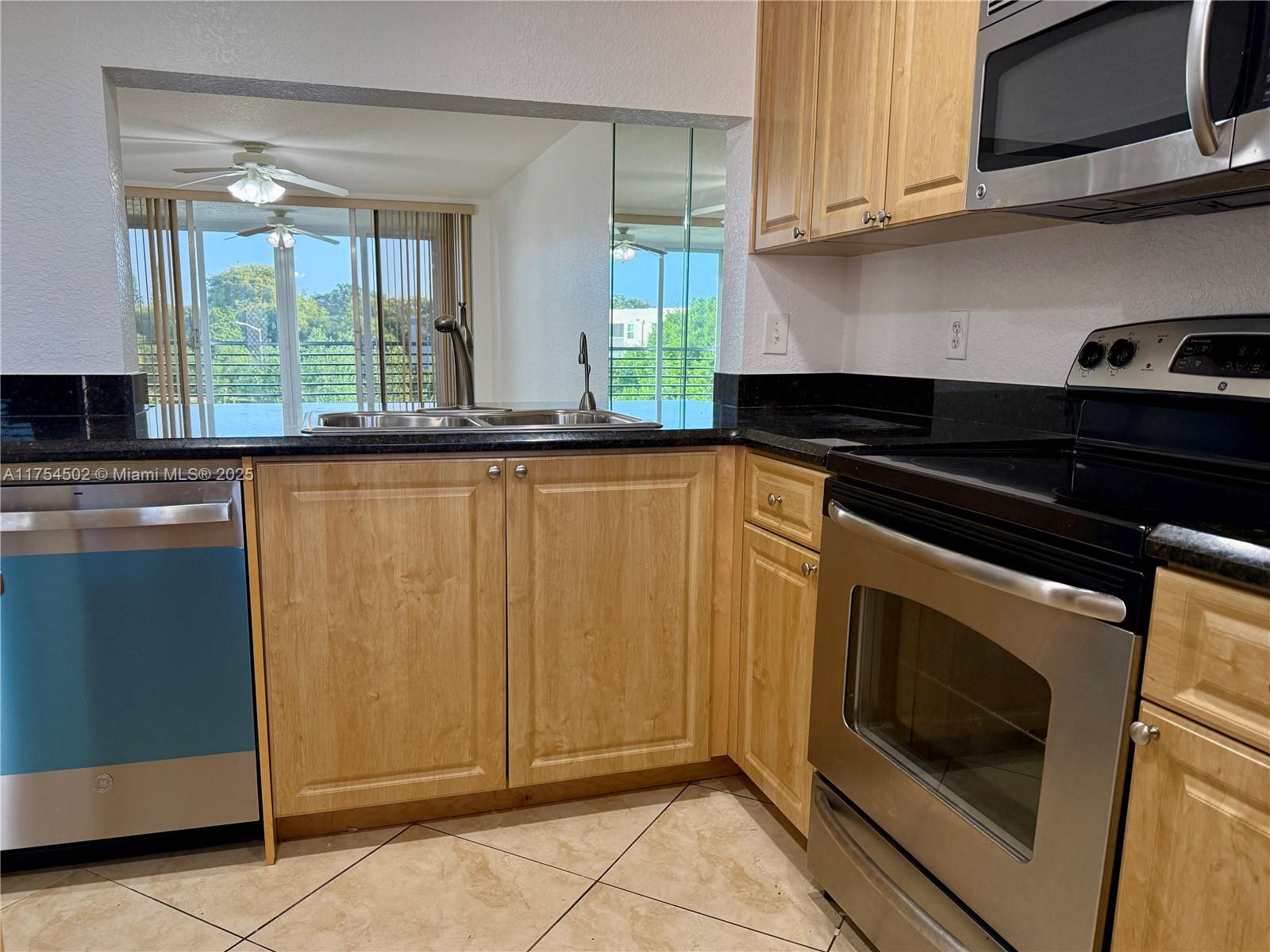 1920 Sabal Palm Dr #402, Davie, Florida image 3