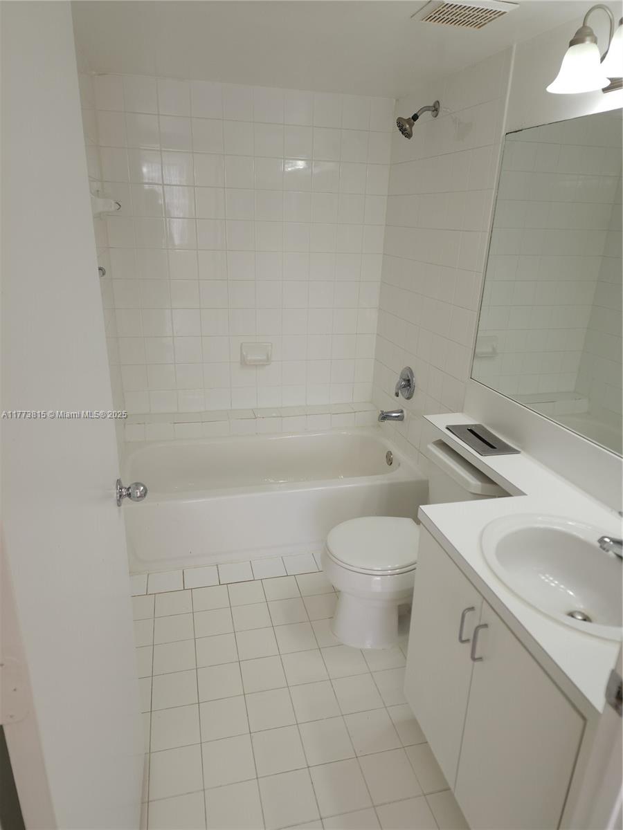 2011 Renaissance Blvd #205, Miramar, Florida image 13