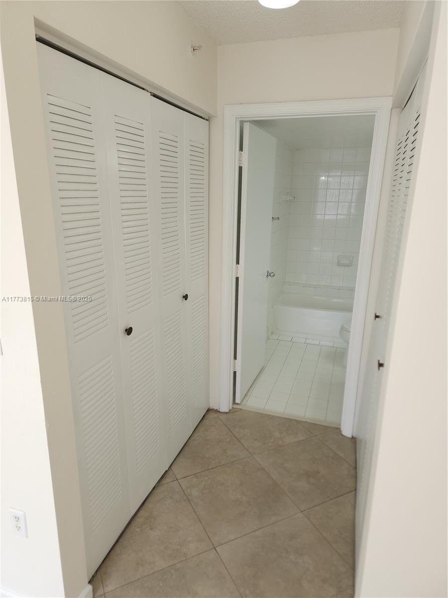 2011 Renaissance Blvd #205, Miramar, Florida image 4