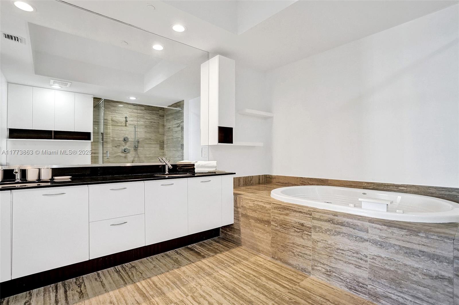 16001 Collins Ave #1503, Sunny Isles Beach FL 33160