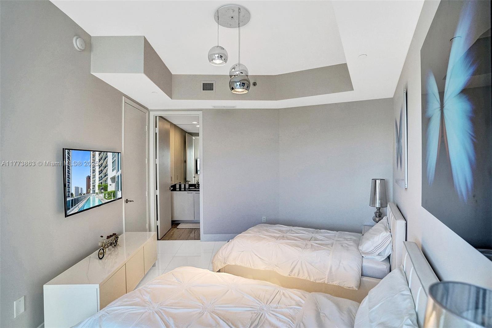 16001 Collins Ave #1503, Sunny Isles Beach FL 33160