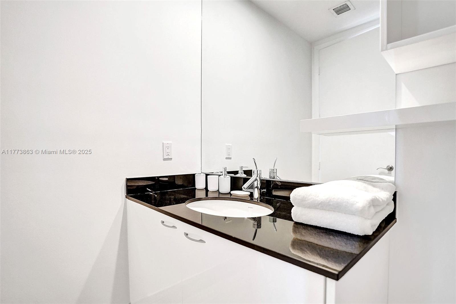 16001 Collins Ave #1503, Sunny Isles Beach FL 33160