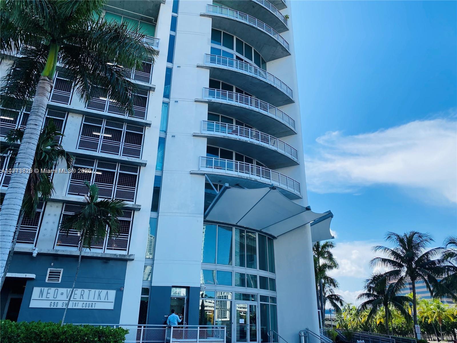 690 SW 1 CT #2317, Miami FL 33130