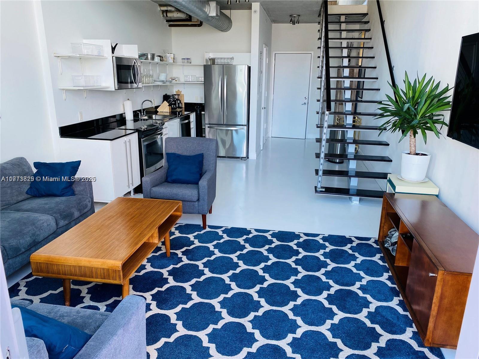 690 SW 1 CT #2317, Miami FL 33130