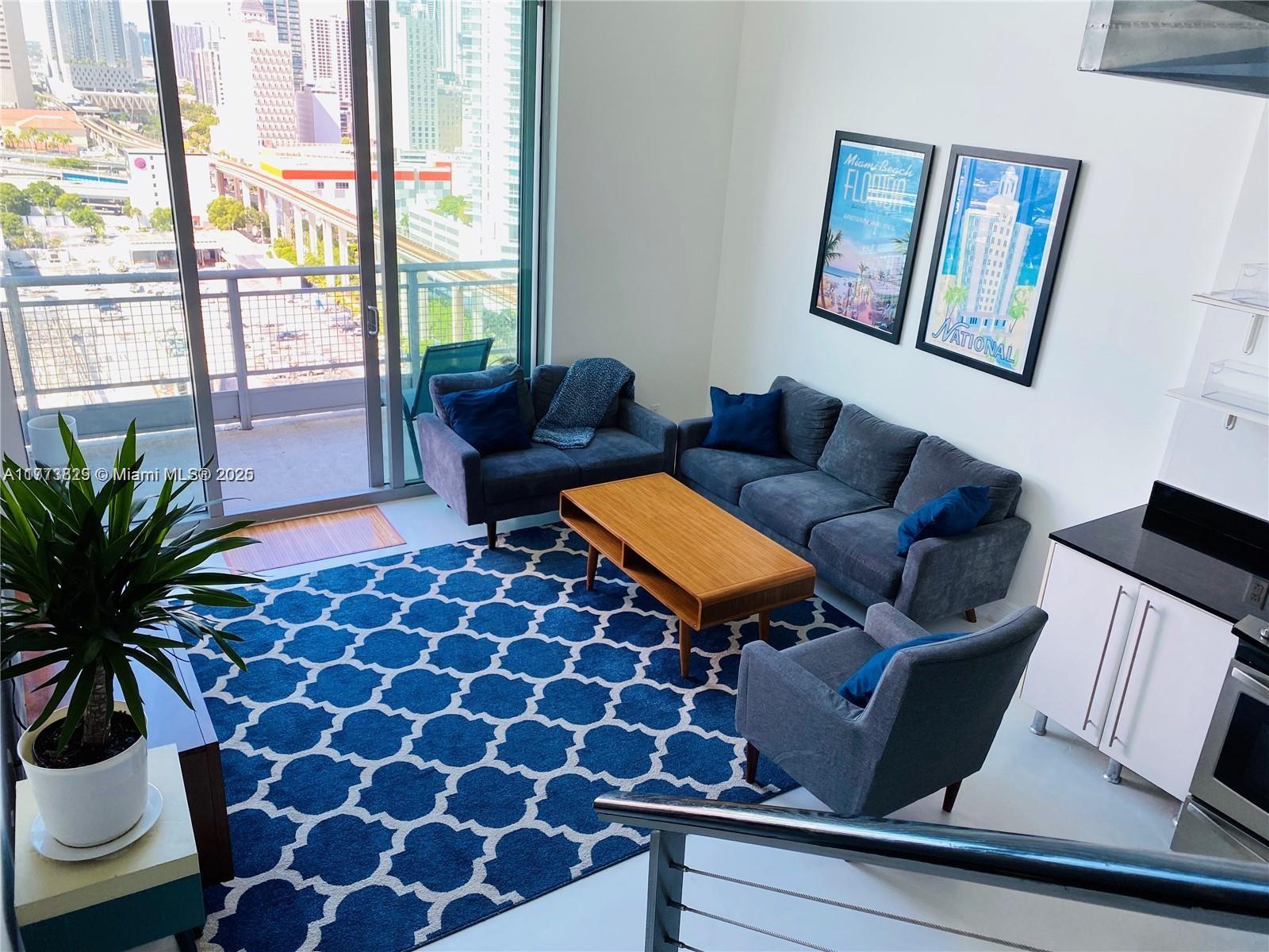 690 SW 1 CT #2317, Miami FL 33130