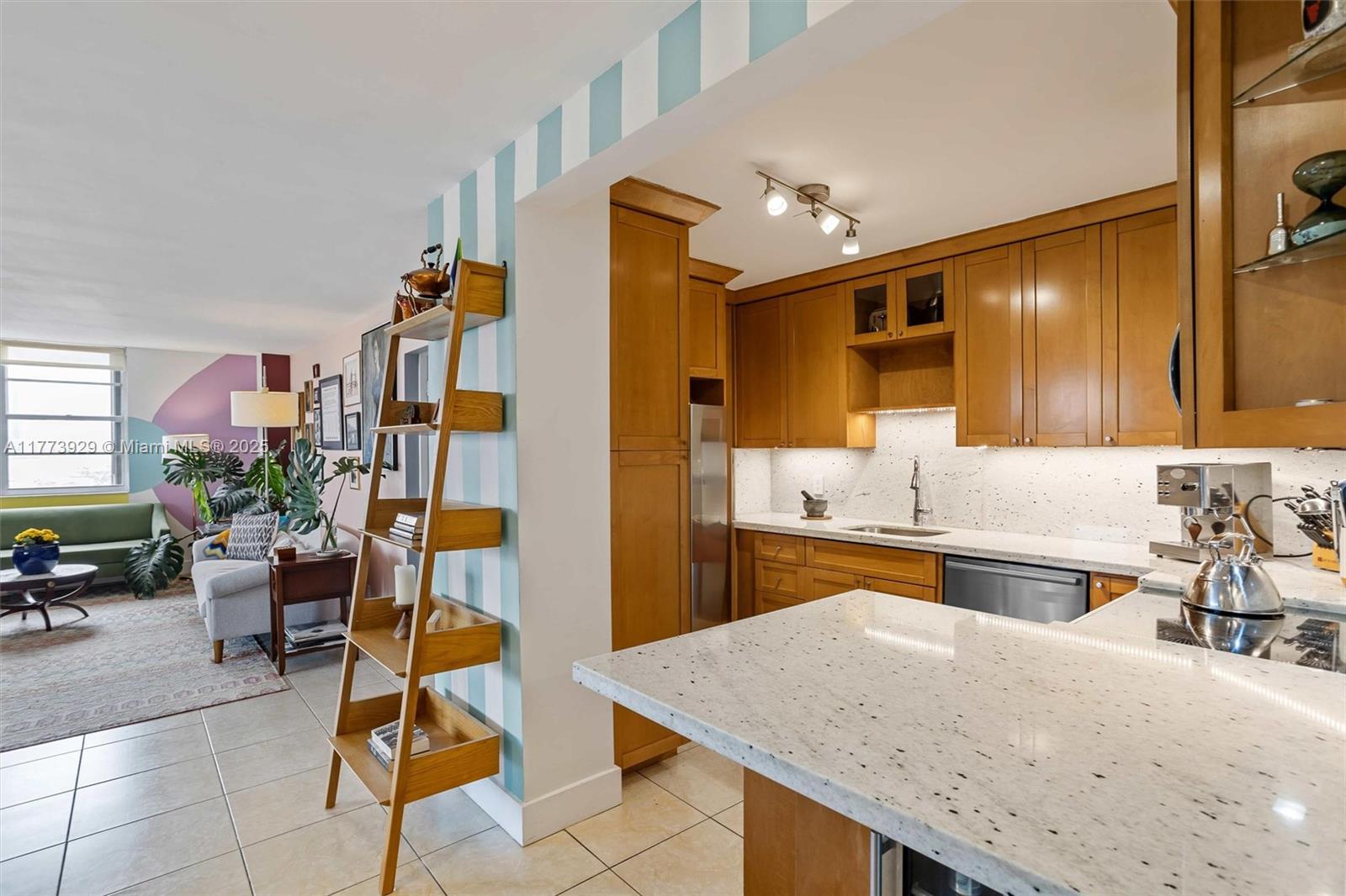 Listing Photo 10