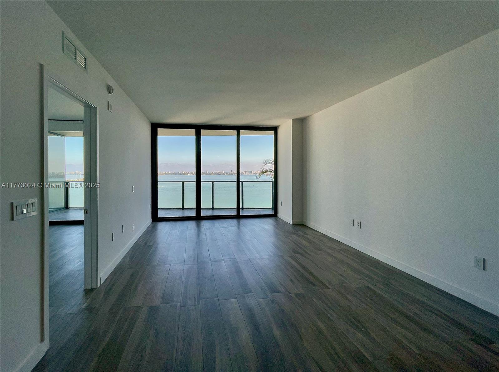 460 NE 28 STREET #2005, Miami FL 33137