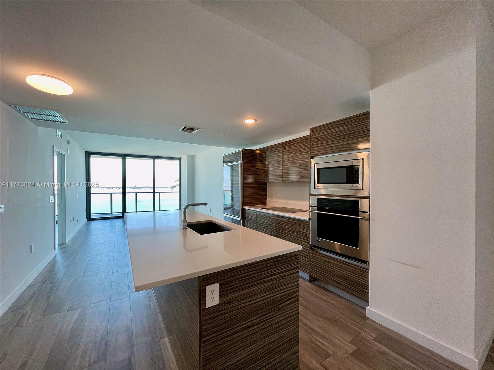 460 NE 28 STREET #2005, Miami FL 33137