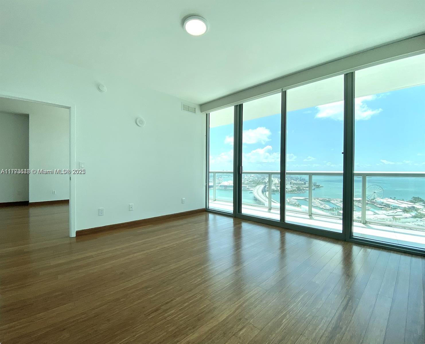 888 Biscayne Blvd #3910, Miami FL 33132