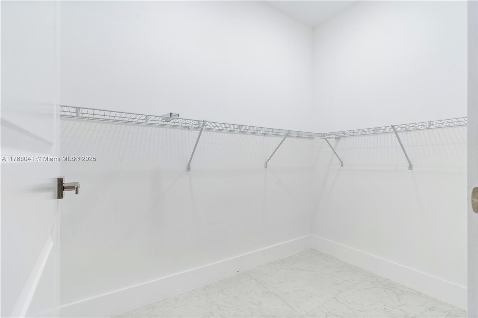 7316 Collins Ave, Miami Beach, Florida image 18