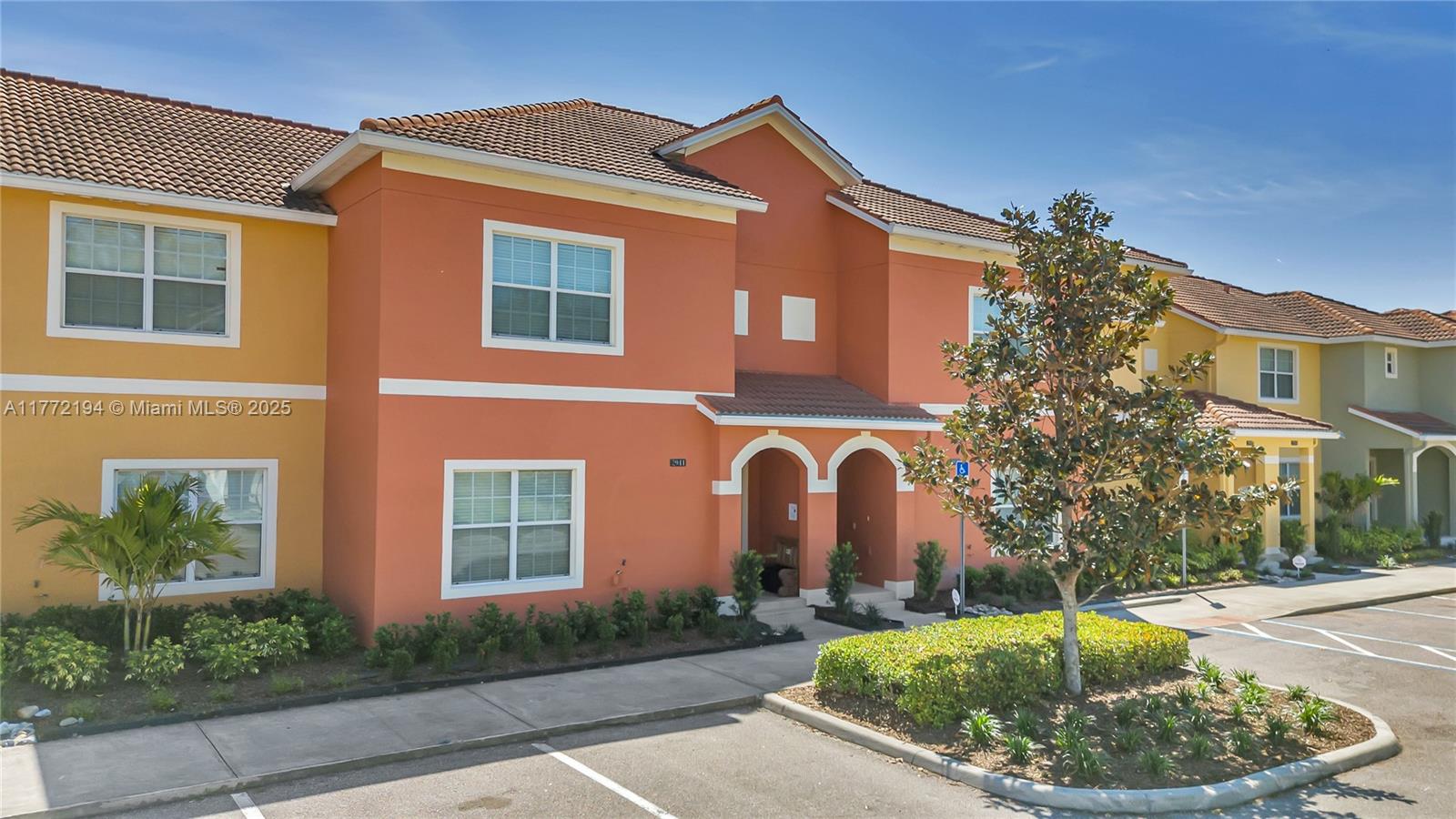 2941 Banana Palm Dr, Kissimmee, Florida image 2