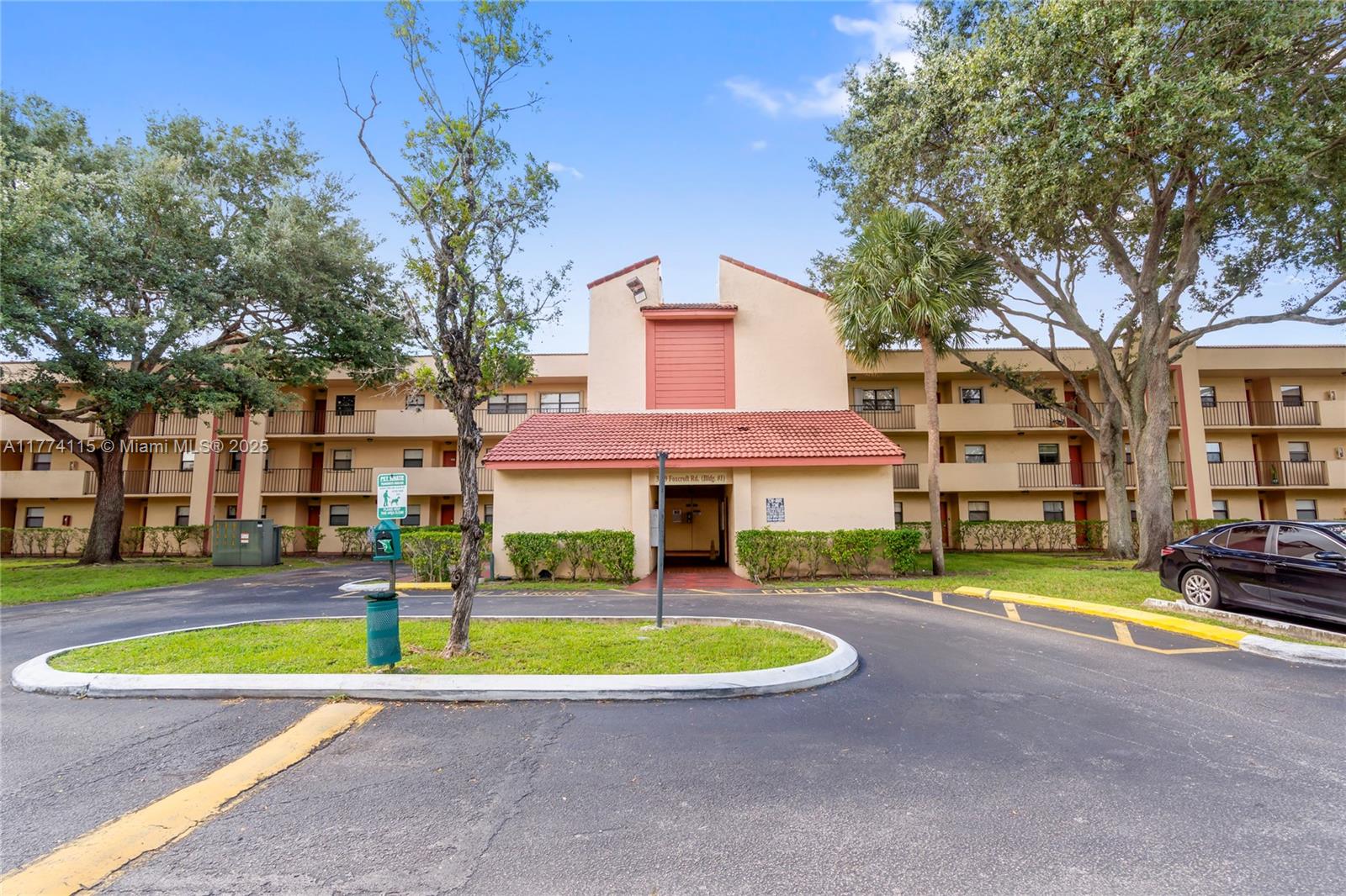 3199 Foxcroft Rd #311, Miramar, Florida image 3