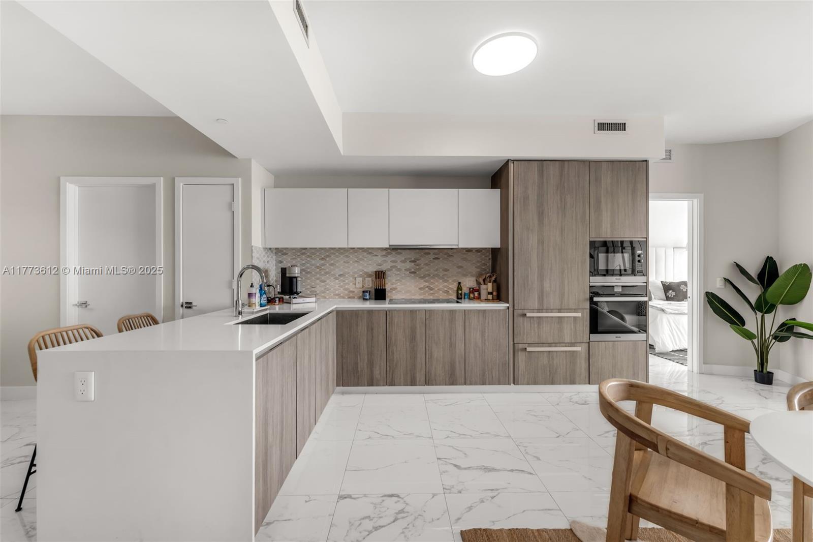 2900 NE 7th Ave #3803, Miami FL 33137