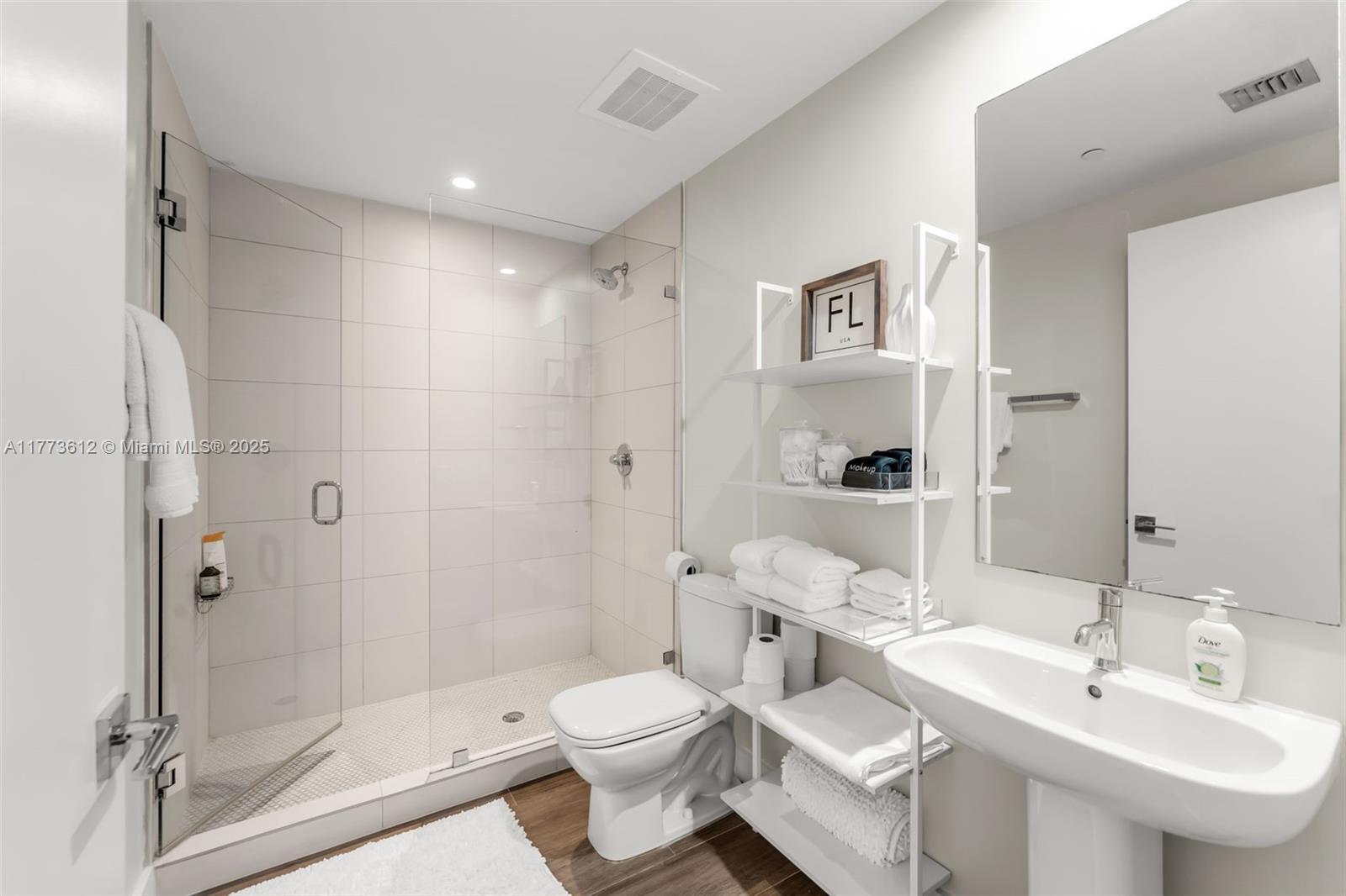 2900 NE 7th Ave #3803, Miami FL 33137