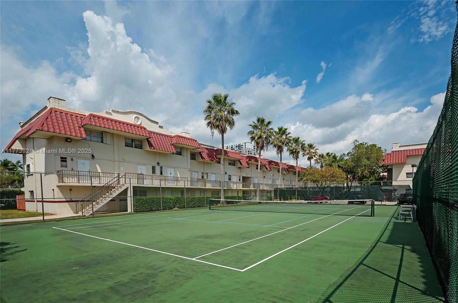 6709 N Kendall Dr #227, Pinecrest, Florida image 27