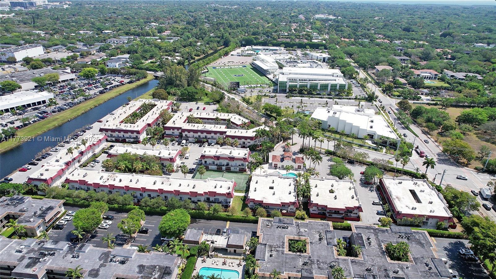 6709 N Kendall Dr #227, Pinecrest, Florida image 37