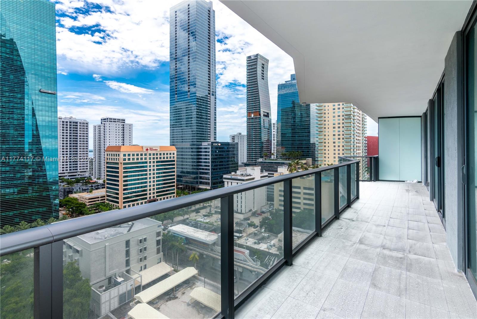 Condo for Sale in Miami, FL