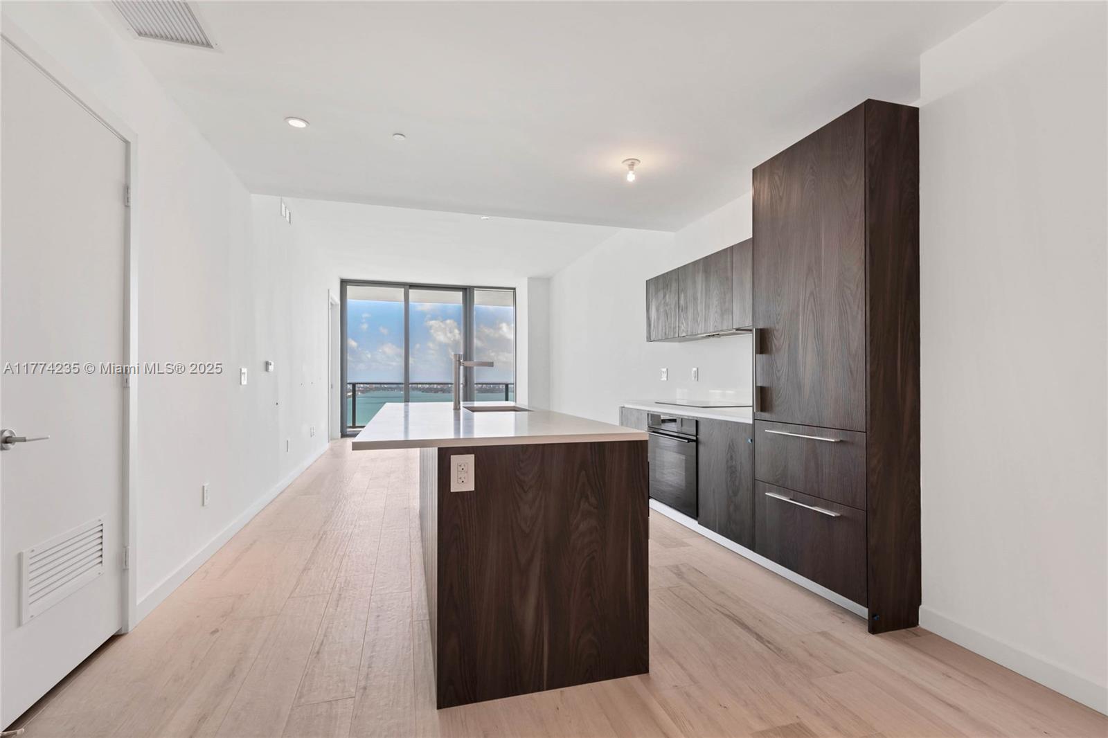 480 NE 31st St #3505, Miami FL 33137