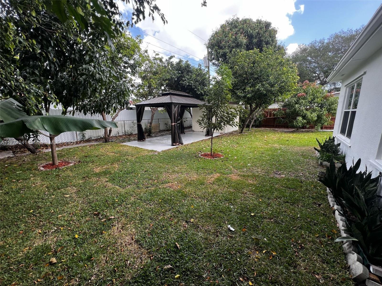 6761 Sheridan St, Hollywood, Florida image 19