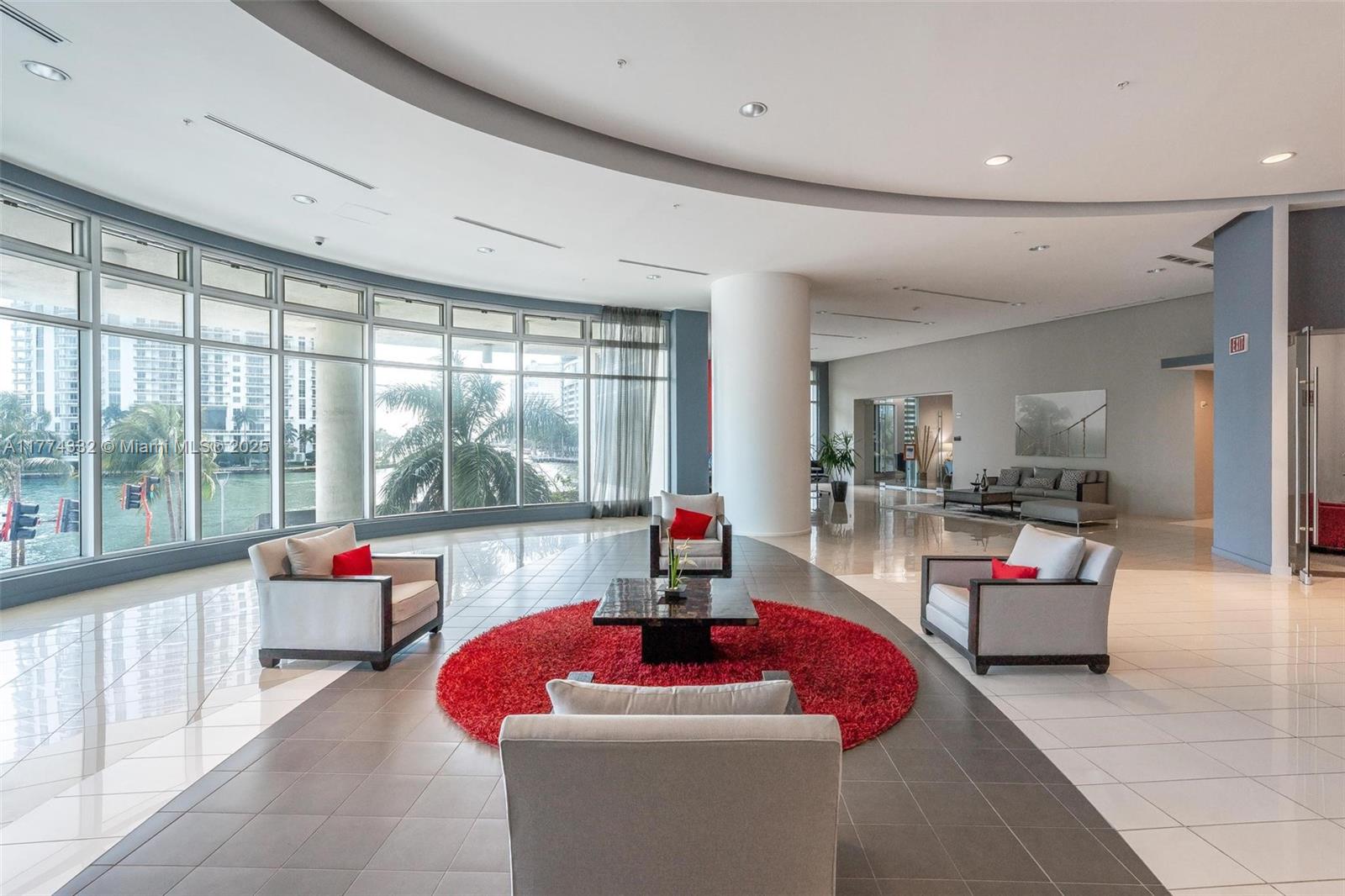 300 S Biscayne Blvd #T-3607, Miami FL 33131