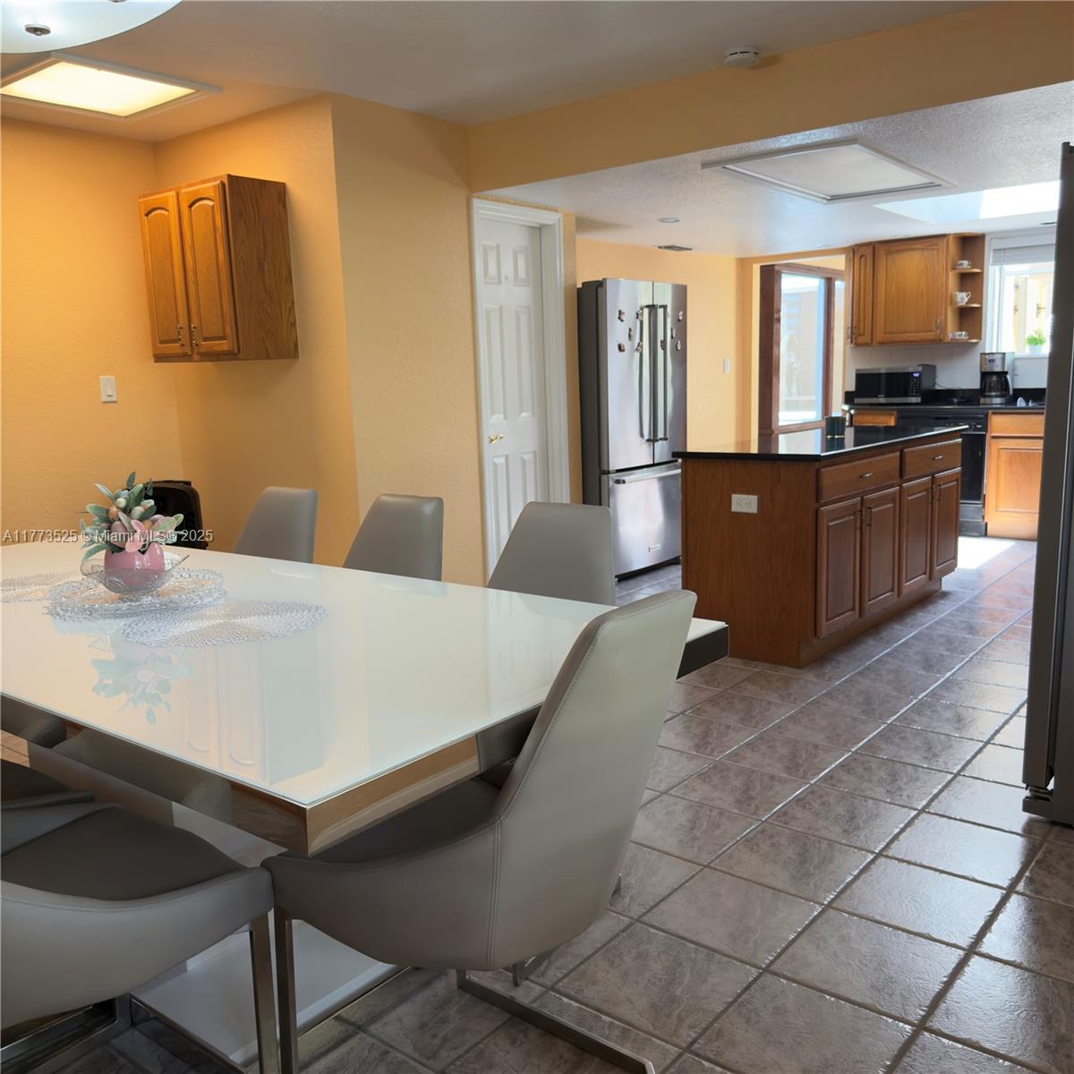 1950 S Tanner Road, Orlando, Florida image 3