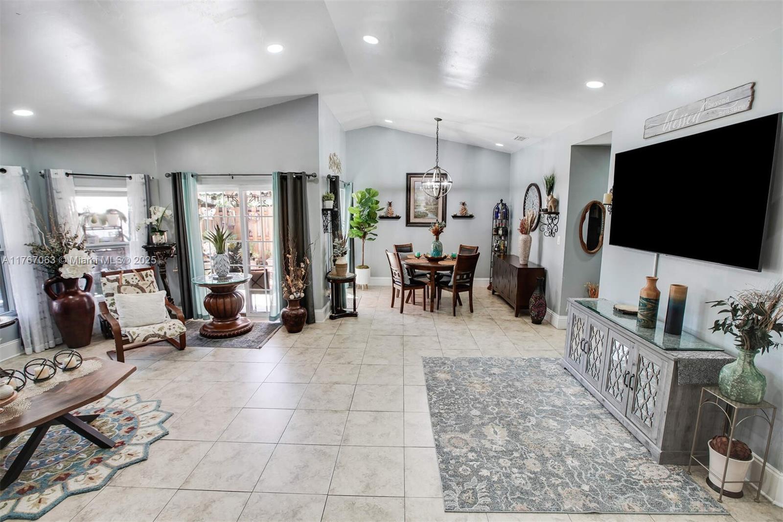 24981 SW 128th Path, Homestead, Florida image 6