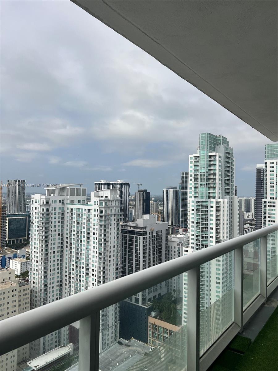 Listing Photo 8