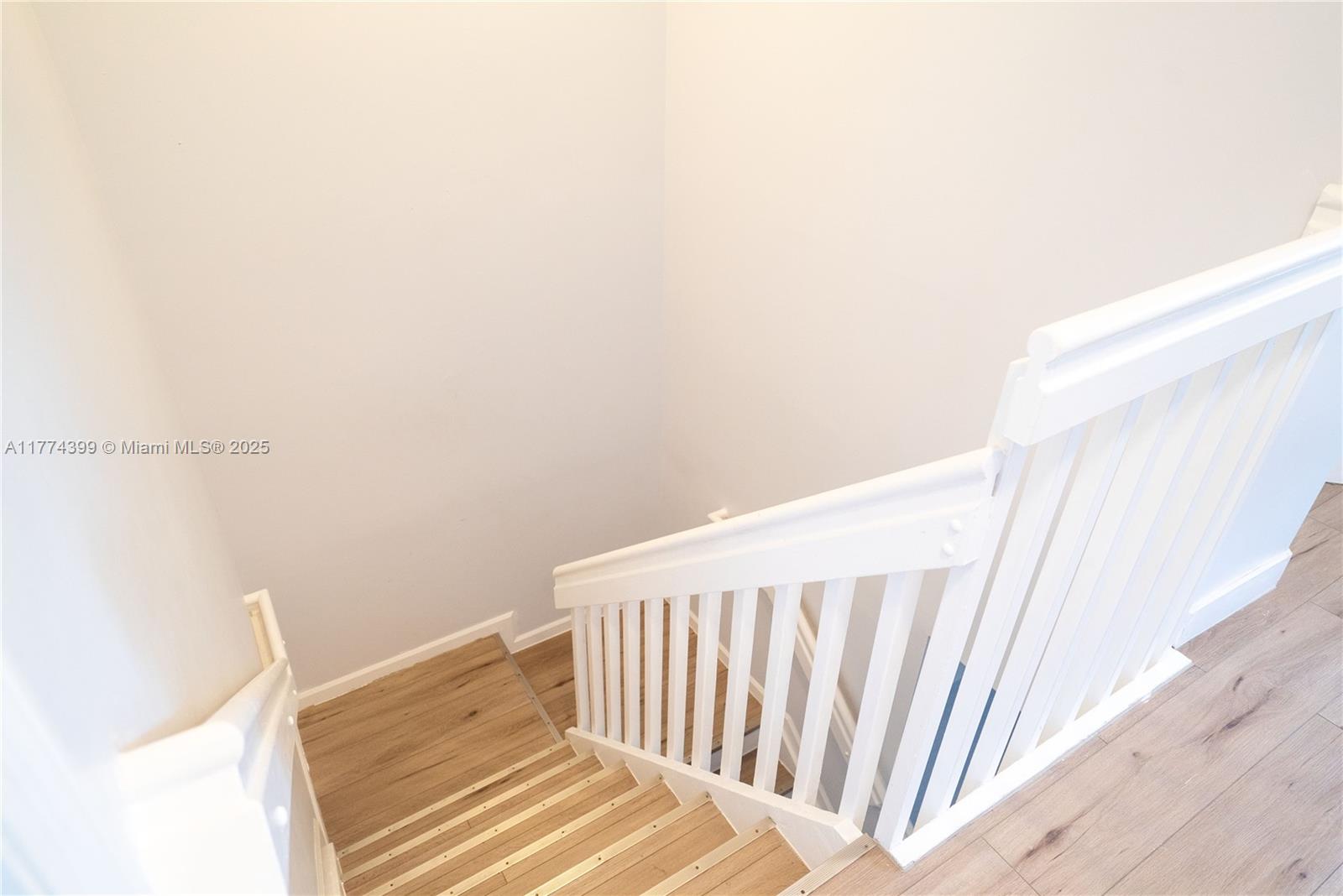 Listing Photo 10