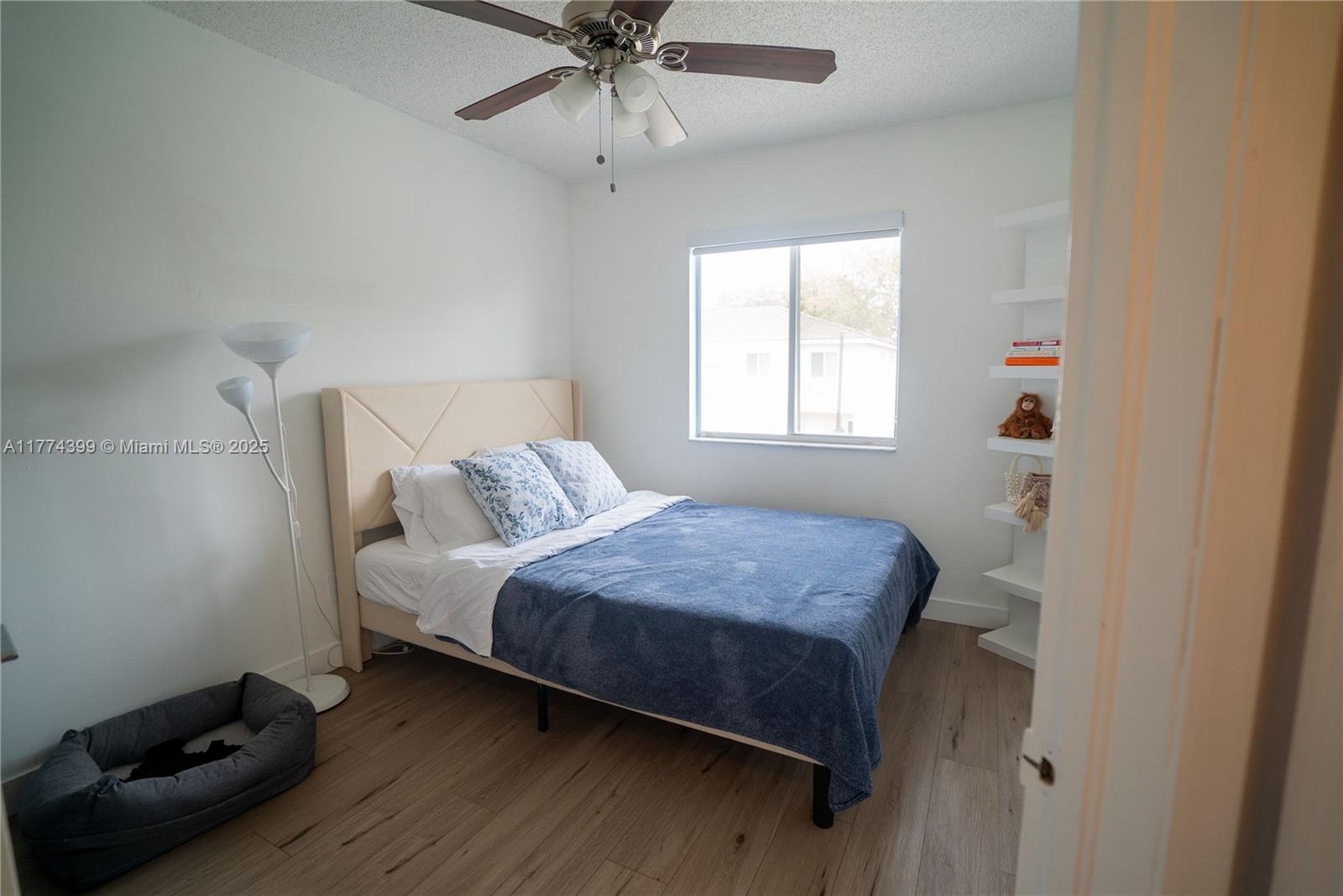 Listing Photo 16