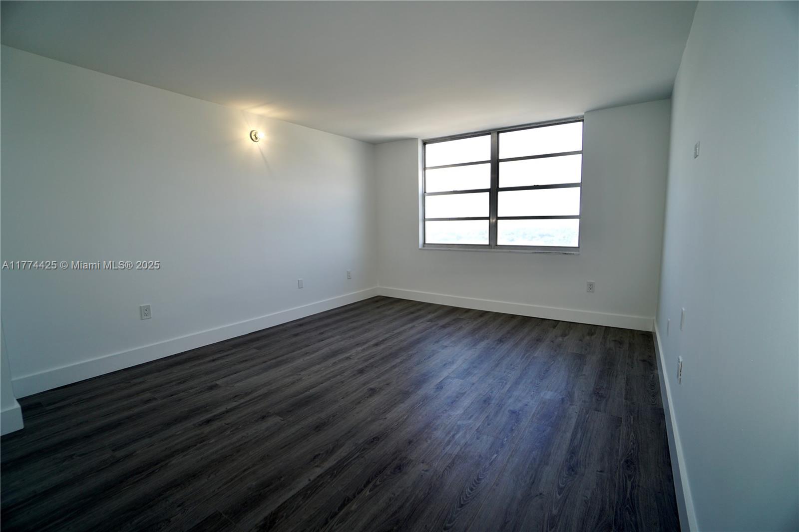 2750 NE 183rd St #2304, Aventura, Florida image 9