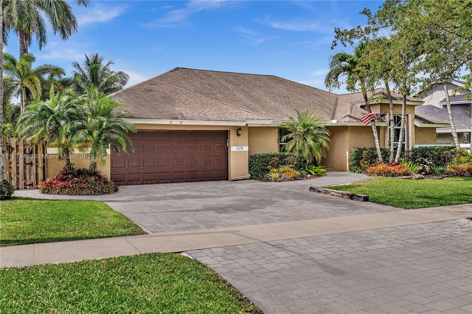 5711 SW 88th Ter, Cooper City, Florida image 4