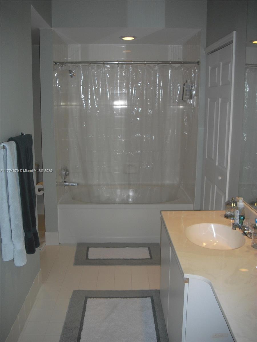 3215 NE 184th St #14310, Aventura, Florida image 16