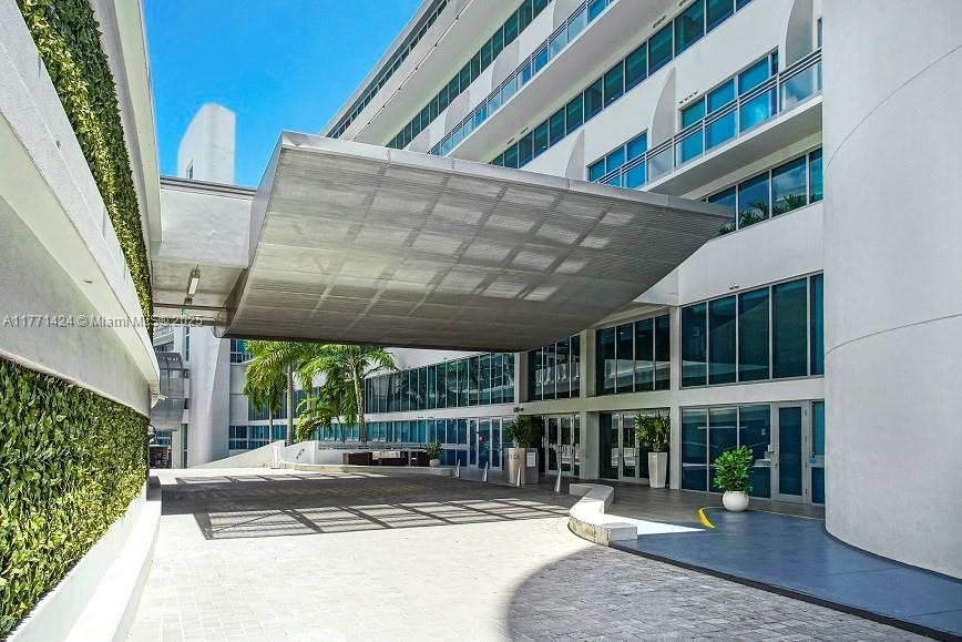 2950 NE 188th St #104, Aventura FL 33180