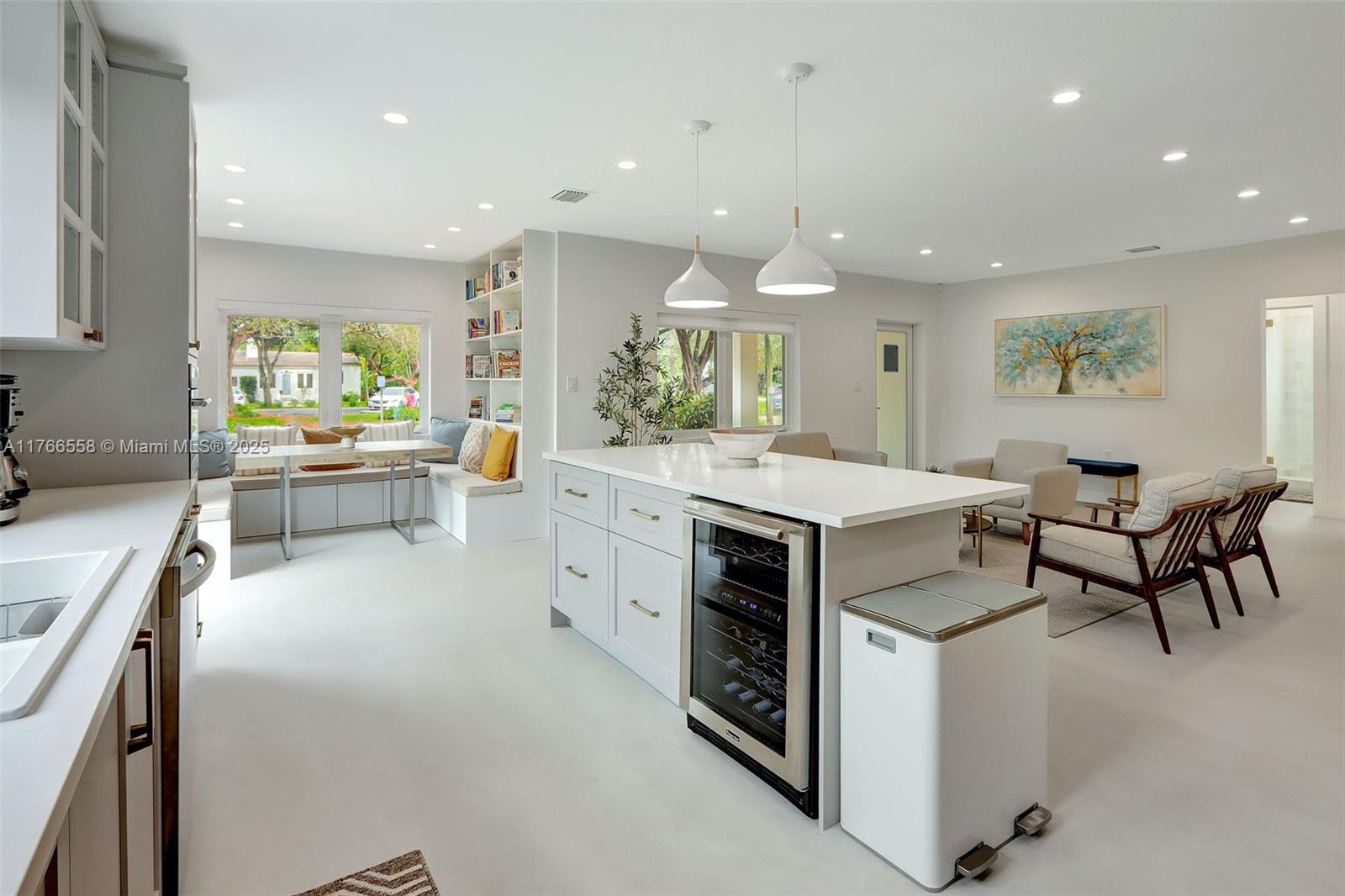 646 NE 114th St, Biscayne Park, Florida image 11