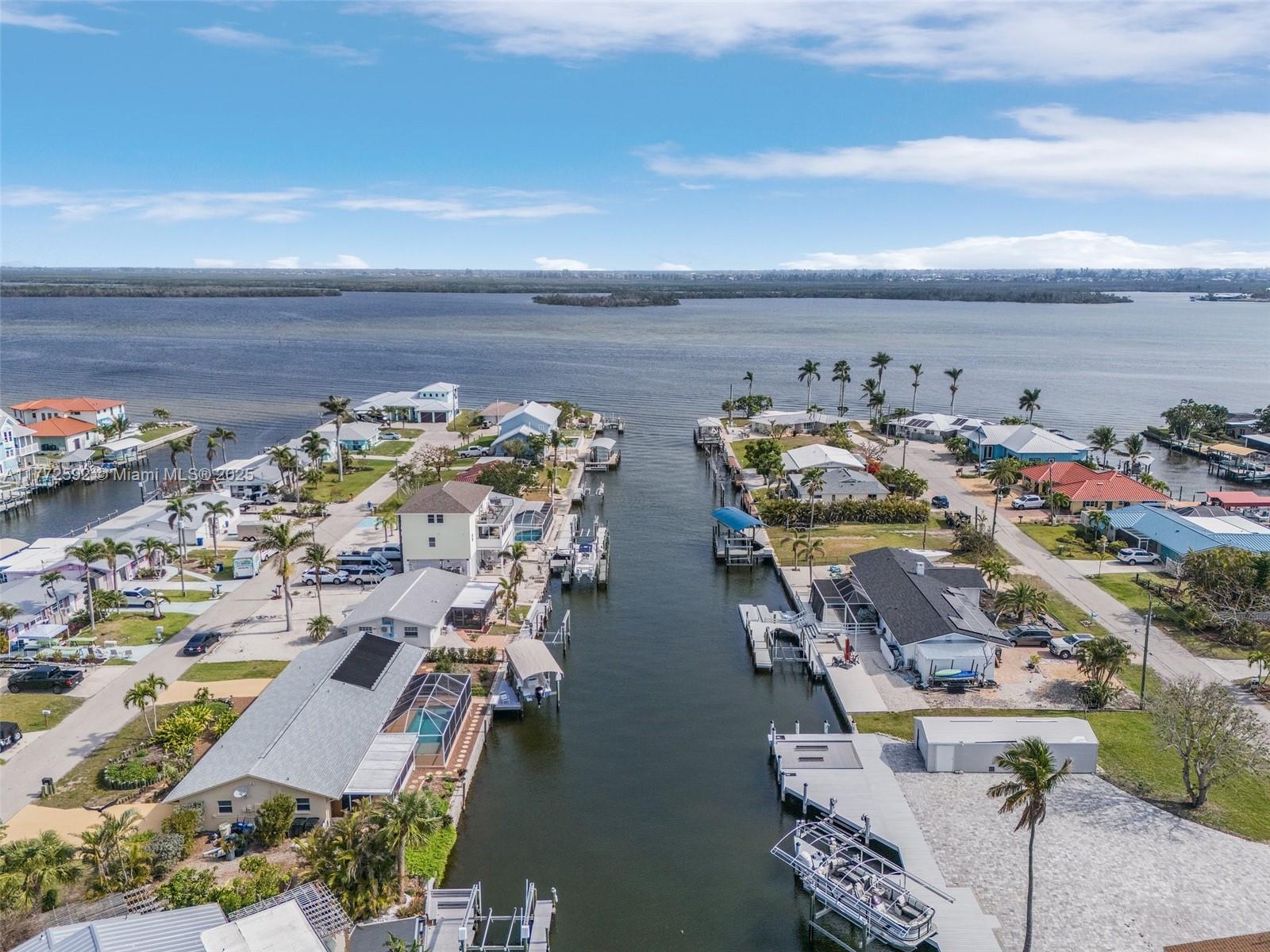 2859 Cheryl St, Cape Coral, Florida image 4