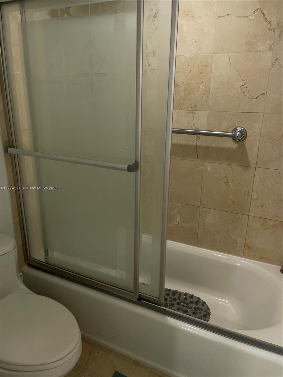 Listing Photo 11