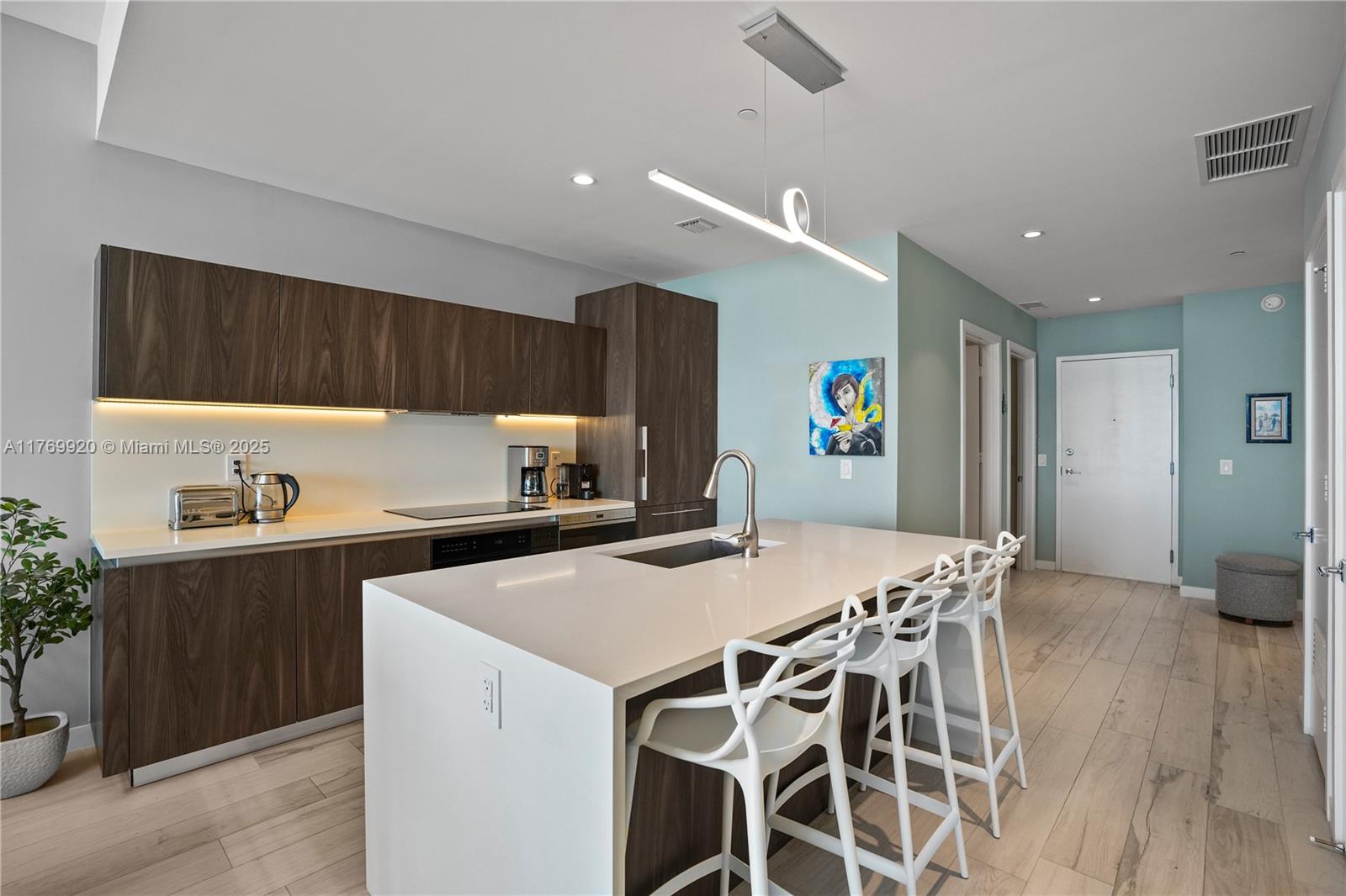 480 NE 31st St #3906, Miami FL 33137